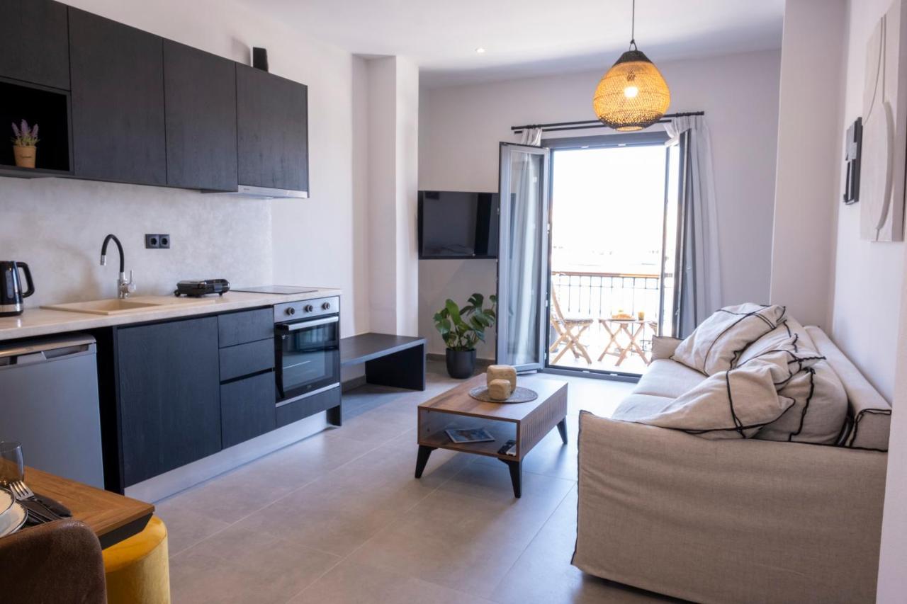 Venus Luxury Apartment Ermoupoli Esterno foto