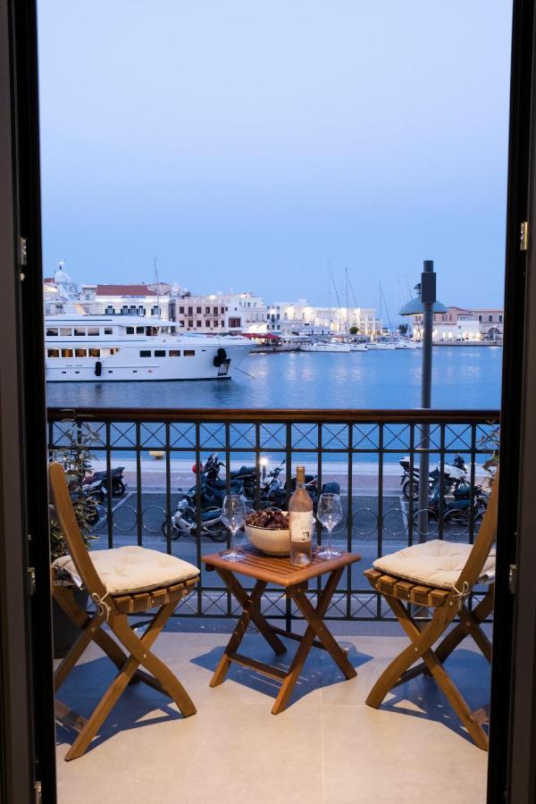 Venus Luxury Apartment Ermoupoli Esterno foto