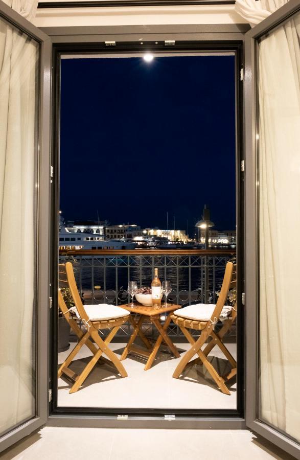 Venus Luxury Apartment Ermoupoli Esterno foto
