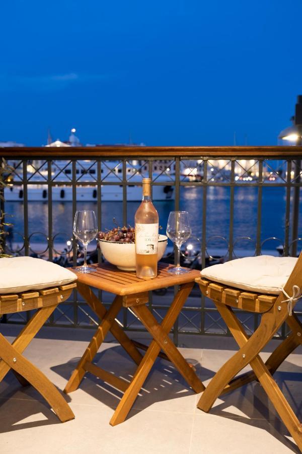 Venus Luxury Apartment Ermoupoli Esterno foto