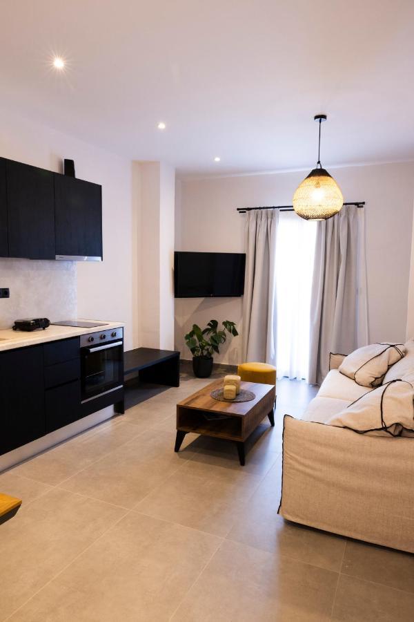 Venus Luxury Apartment Ermoupoli Esterno foto